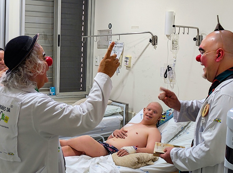Quando o riso começa não para: Londrina sedia encontro de palhaçaria hospitalar